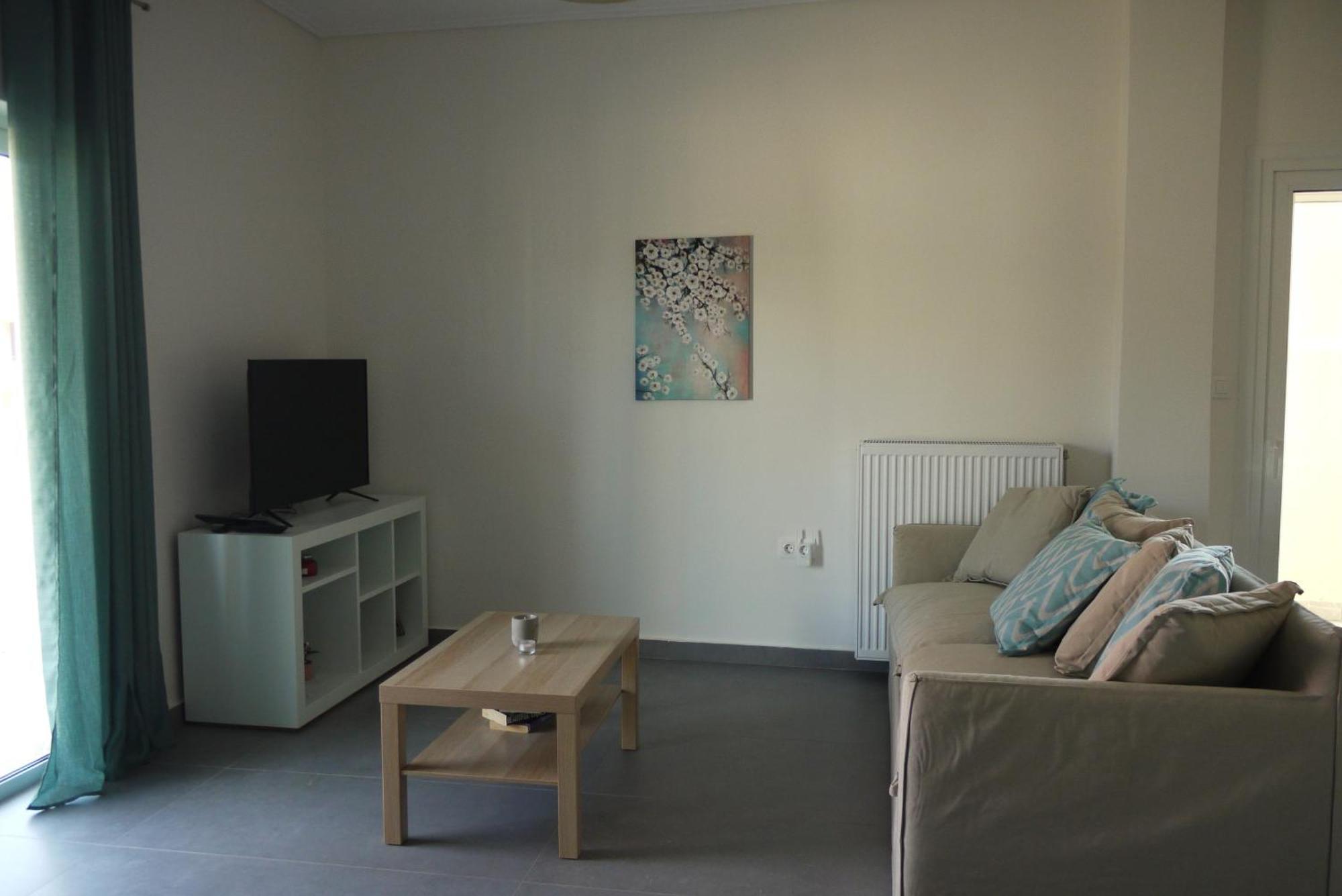 Appartement Nelli's Near The Airport, Sea And Port Artemi